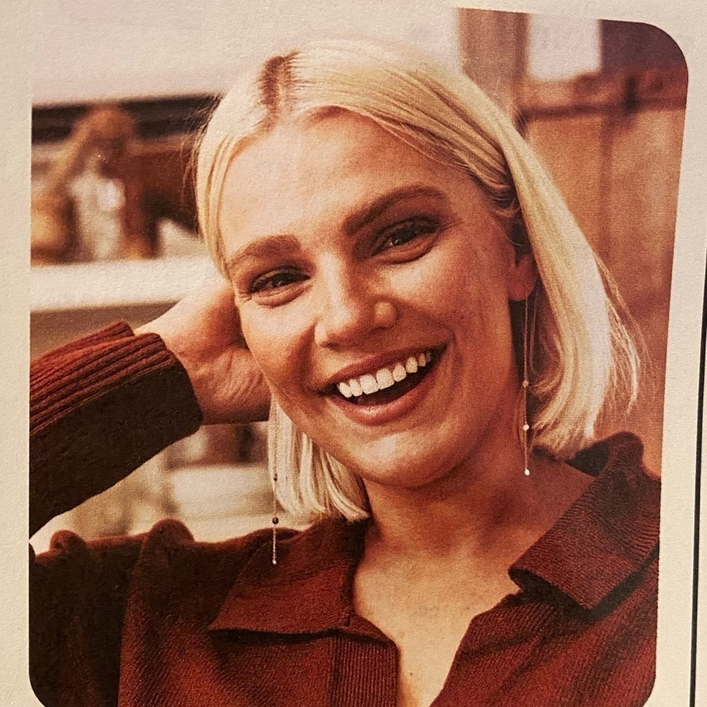 La Meno Treasure Earrings Rose Gold Plated Brass Long Circle Dangle Design (NWT)